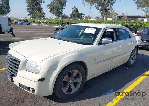 2010 Chrysler 300 Touring из США, поврежденный, VIN 2C3CA5CV5AH218077